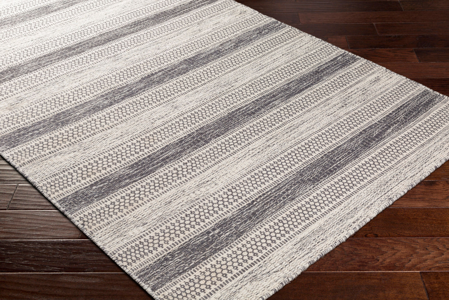 Mardin MDI-2301 2' x 3' Handmade Wool Accent Rug