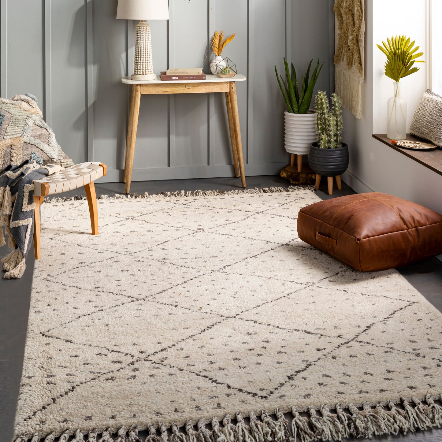 Meknes MEK-1004 2' x 3' Handmade Wool Accent Rug