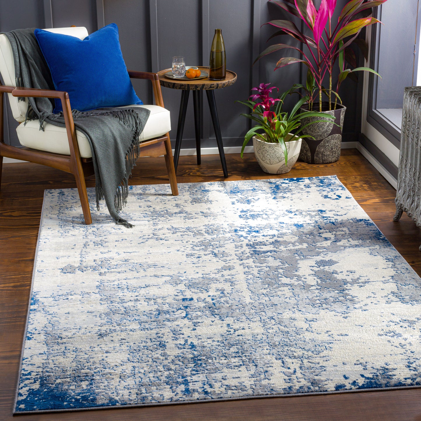 Monaco MOC-2333 2' x 3' Machine Woven Accent Rug
