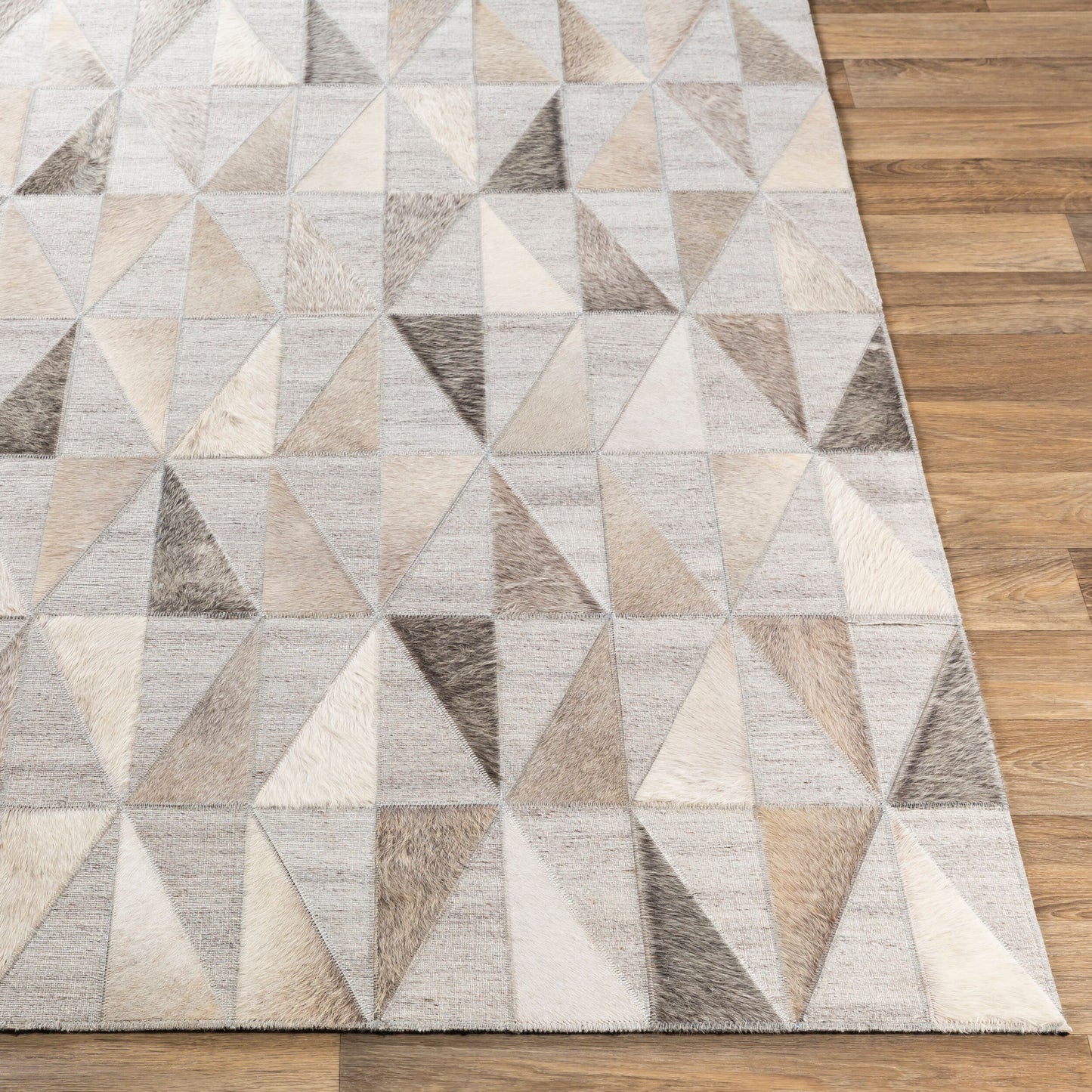 Medora MOD-1022 2' x 3' Handmade Accent Rug