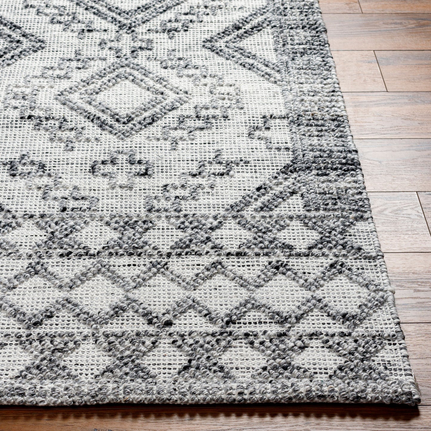 Napoli NPO-2305 2' x 3' Handmade Recyled Accent Rug