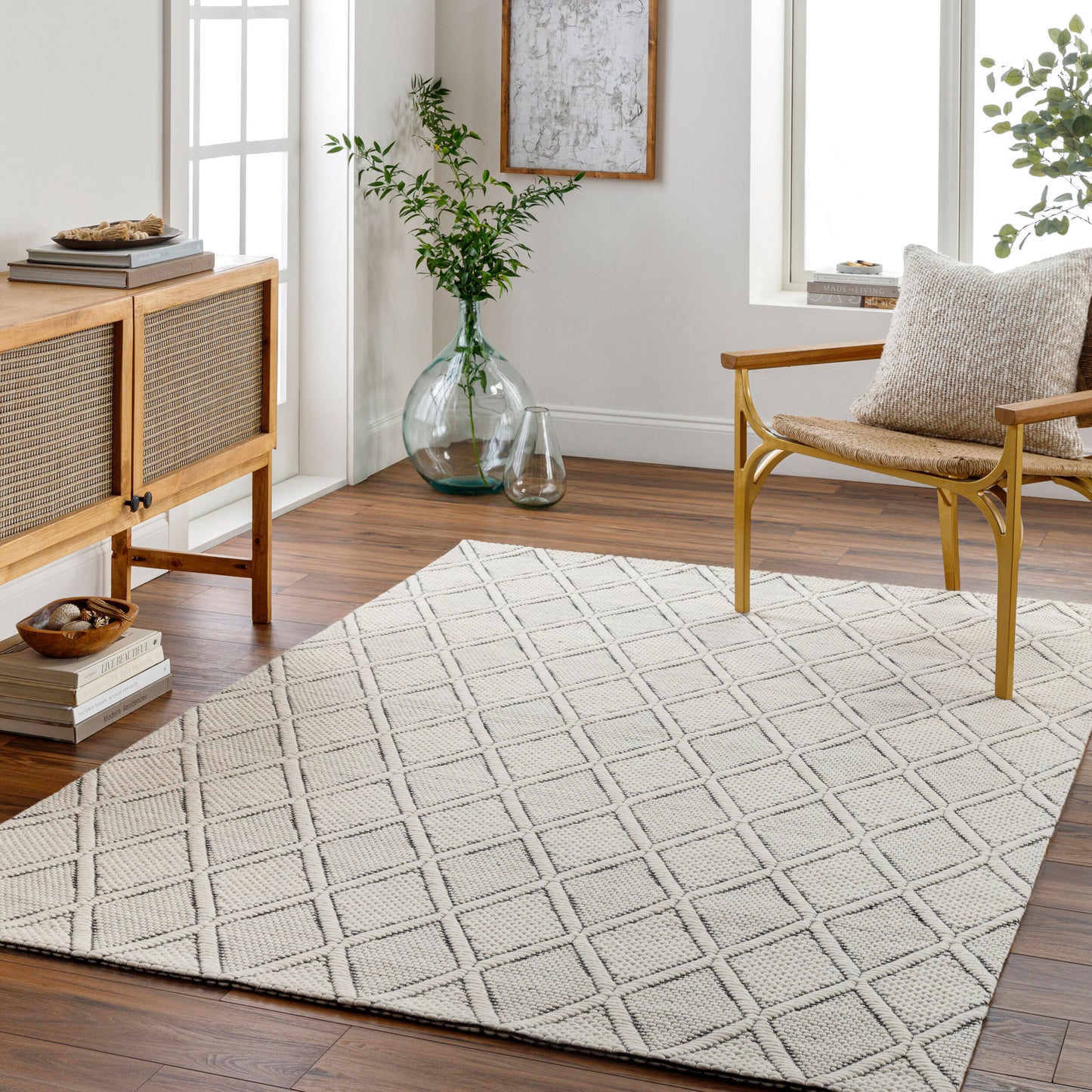Nevada NVD-2303 2' x 3' Handmade Wool Accent Rug