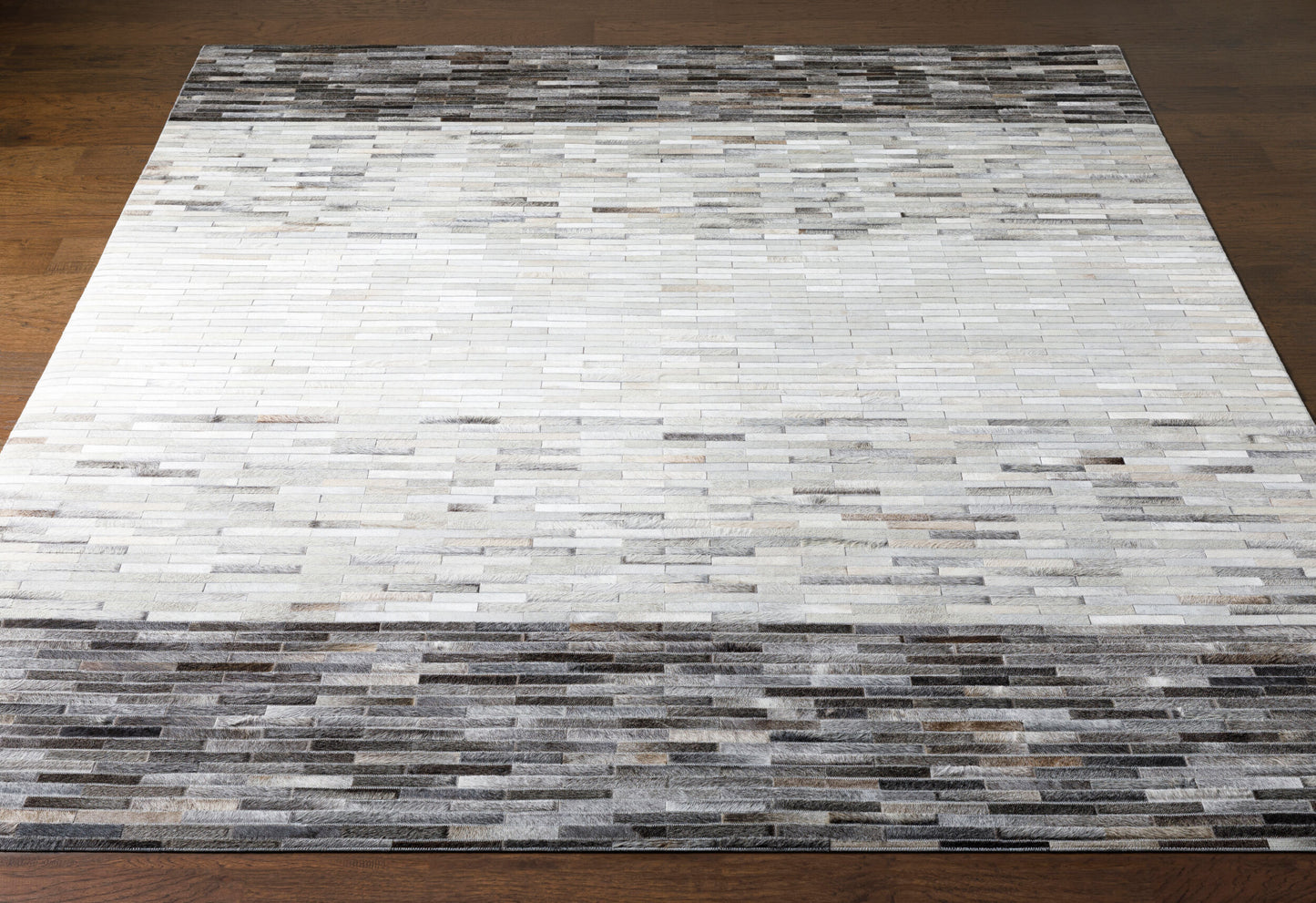 Outback OUT-1003 2' x 3' Handmade Accent Rug