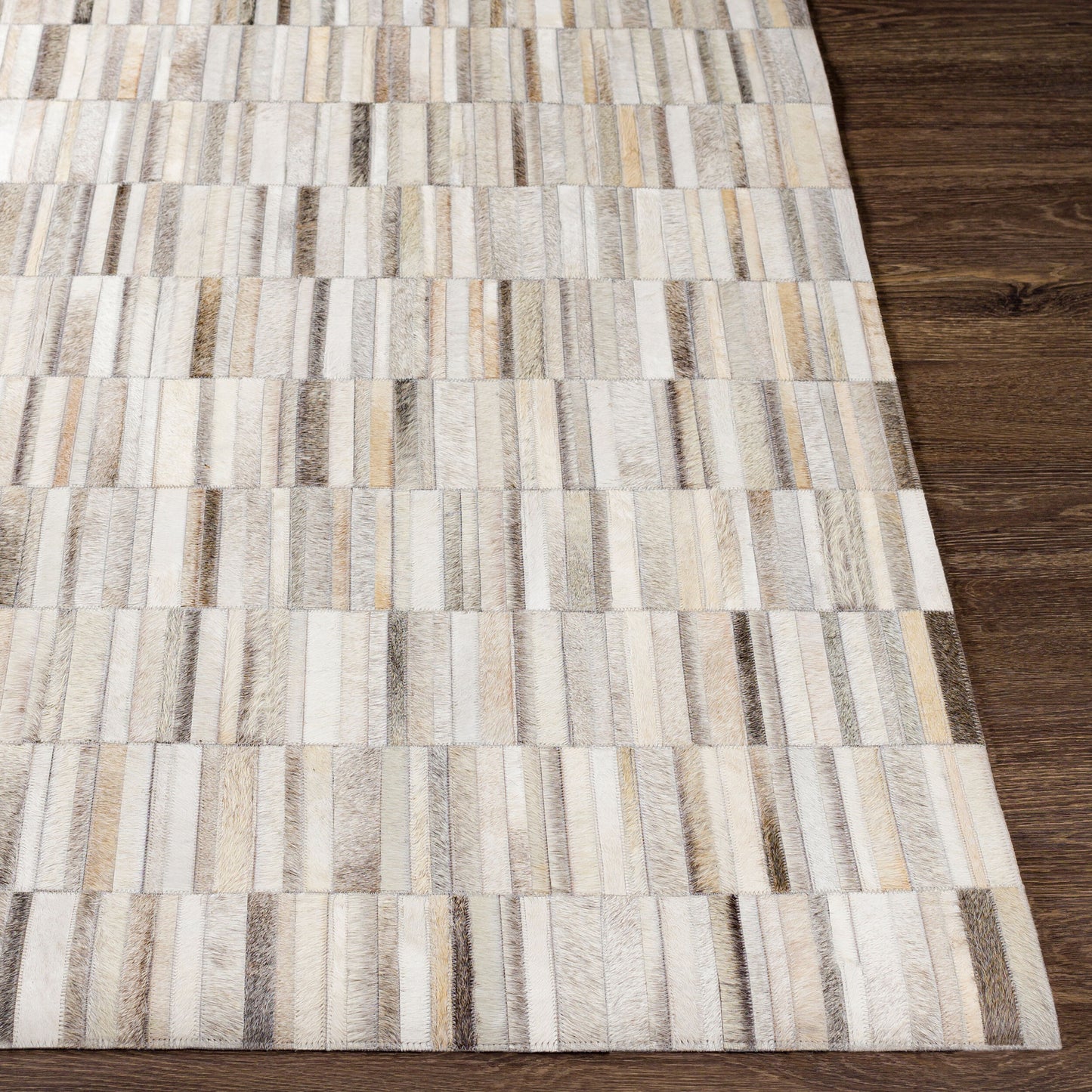 Outback OUT-1013 2' x 3' Handmade Accent Rug