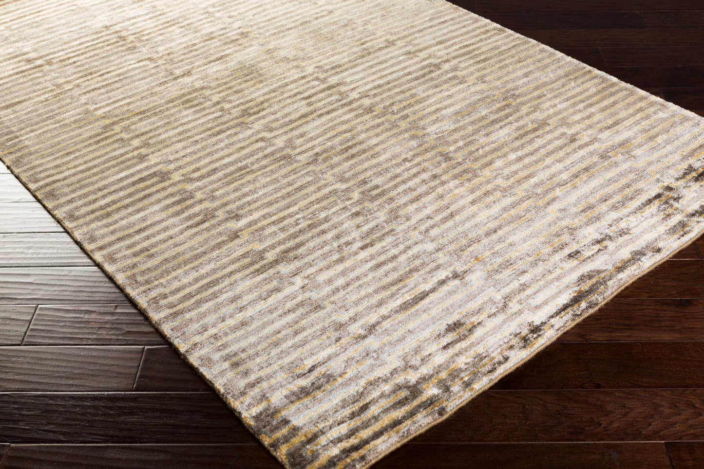 Platinum PLAT-9002 2' x 3' Handmade Faux Silk Accent Rug