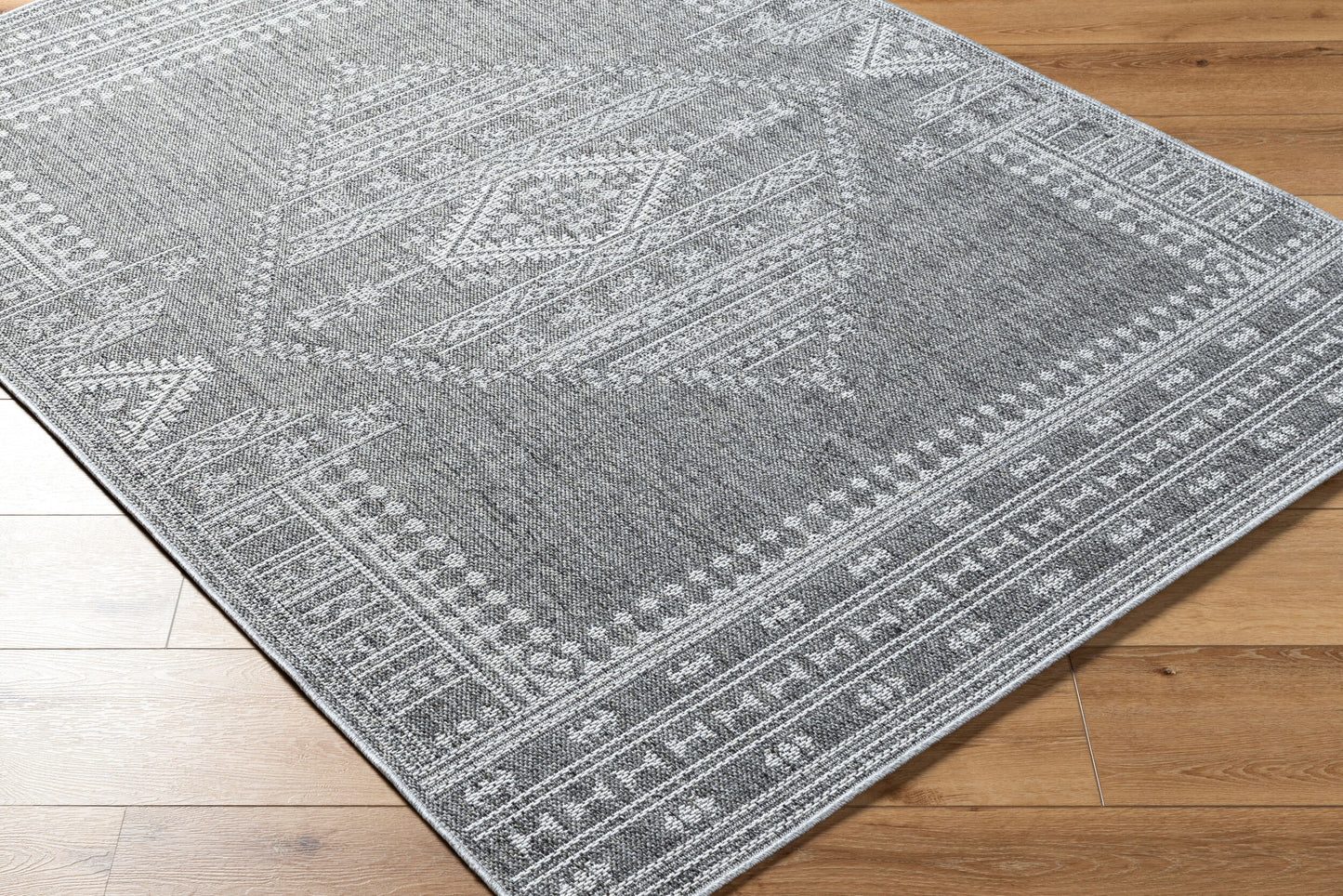 Pismo Beach PMB-2317 8ft Round Machine Woven Indoor/Outdoor Area Rug