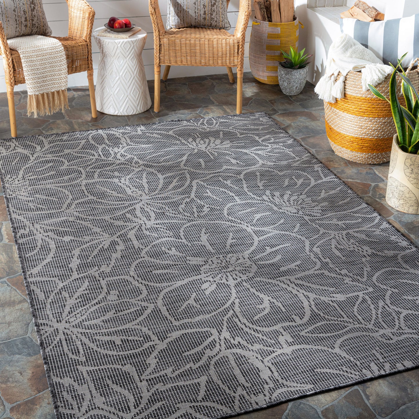 Pasadena PSA-2326 2' x 4' Machine Woven Indoor/Outdoor Accent Rug