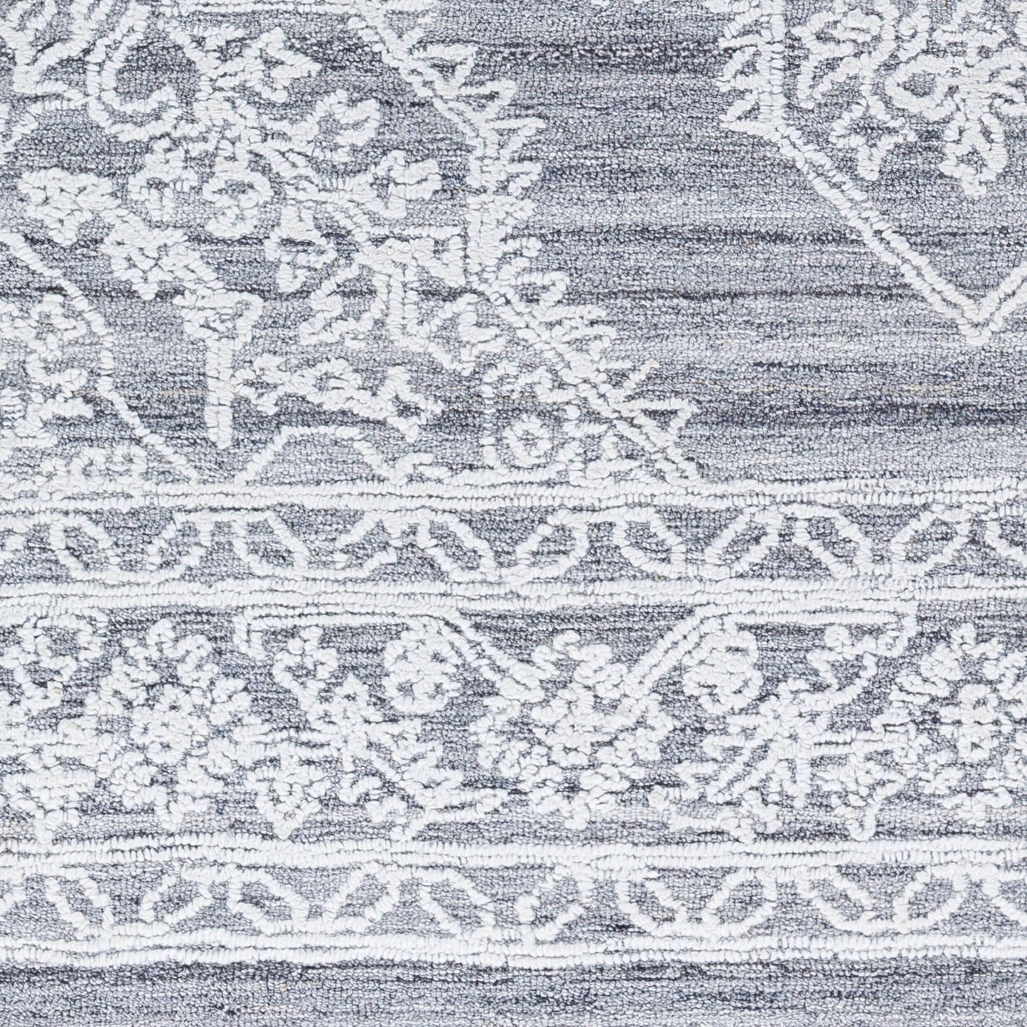 Piazza PZZ-2301 2' x 3' Handmade Recyled Accent Rug