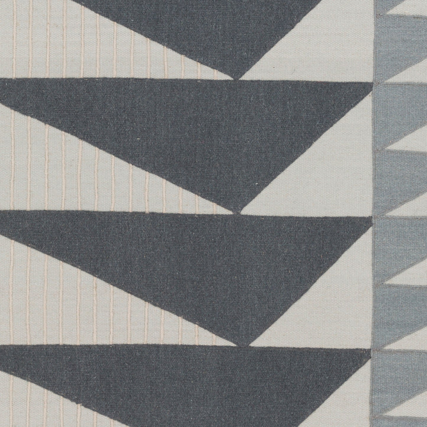 Renata RNA-1000 8' x 10' Handmade Wool Area Rug