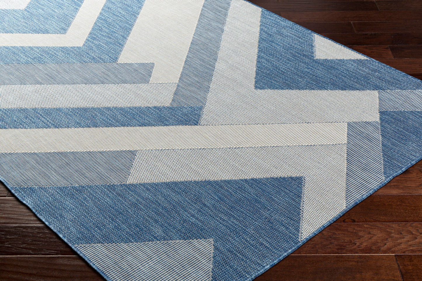 Ravello RVL-2318 2' x 3' Machine Woven Indoor/Outdoor Accent Rug