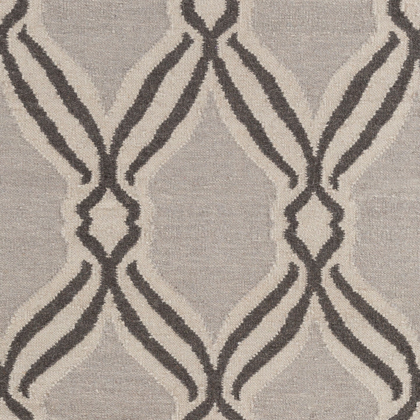 Rivington RVT-5007 5' x 7' Handmade Wool Area Rug