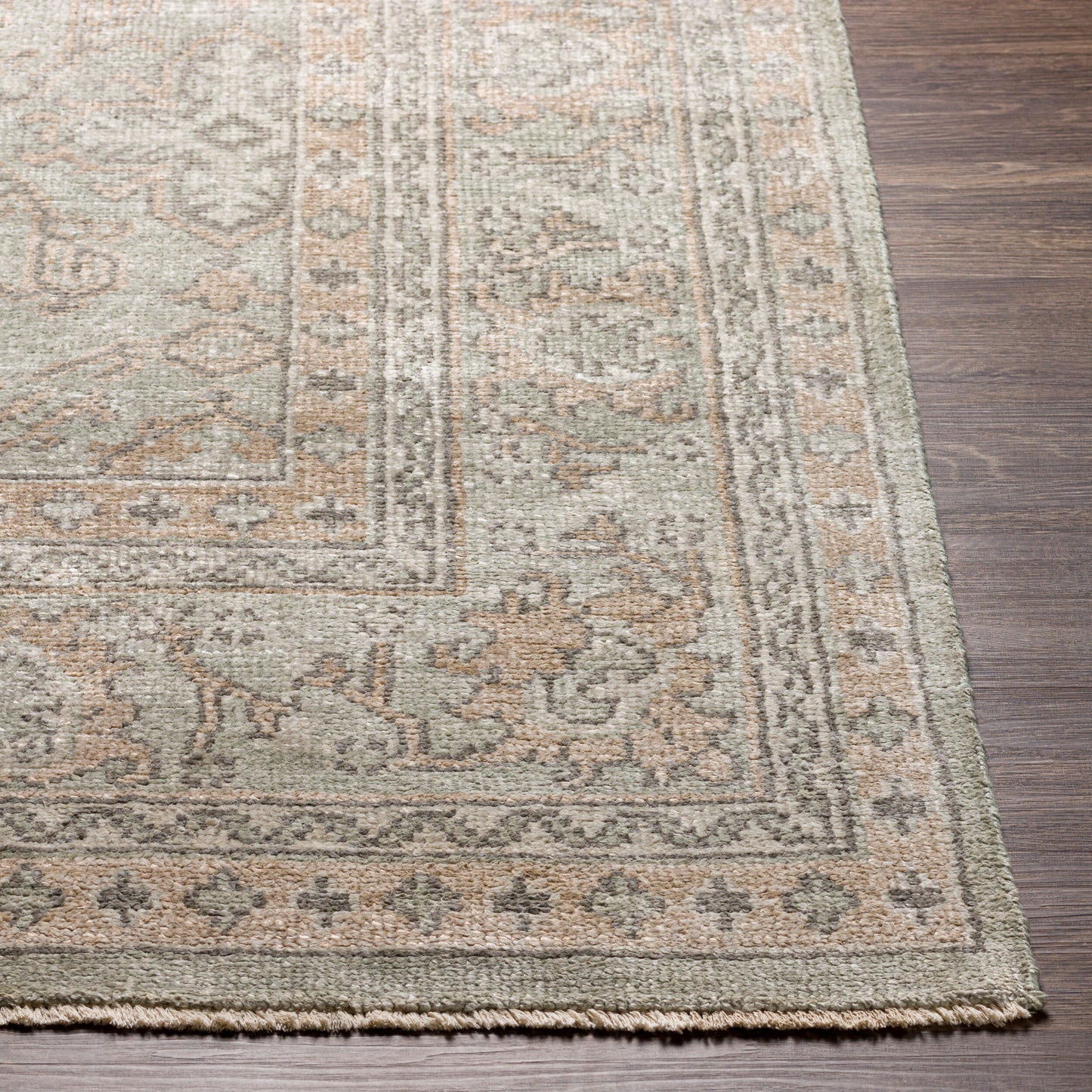 Royal RYL-2302 2' x 3' Handmade Faux Silk Accent Rug