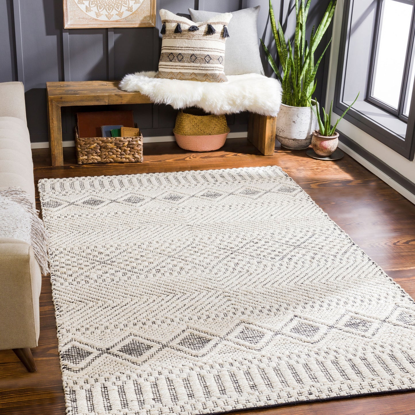 Santa Barbara SBB-2303 2' x 3' Handmade Jute Accent Rug