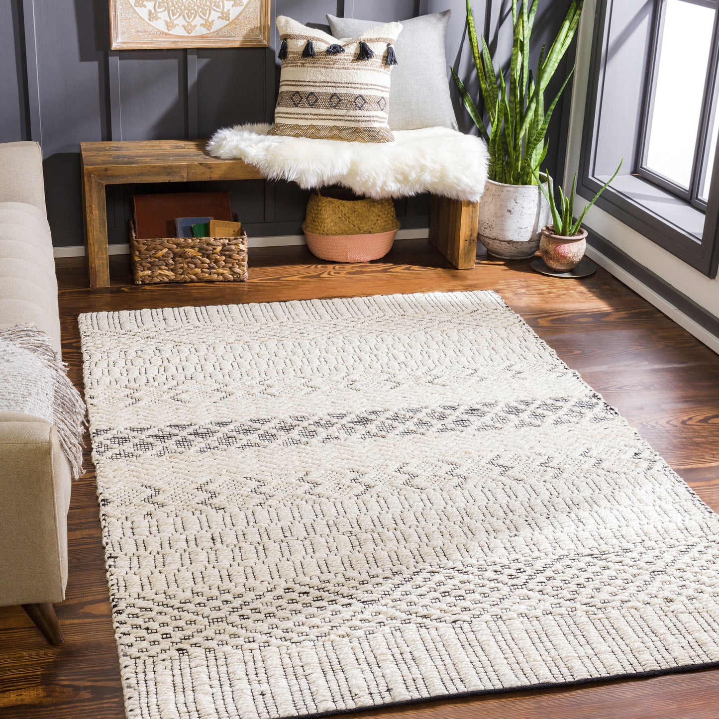 Santa Barbara SBB-2304 3' x 5' Handmade Jute Accent Rug