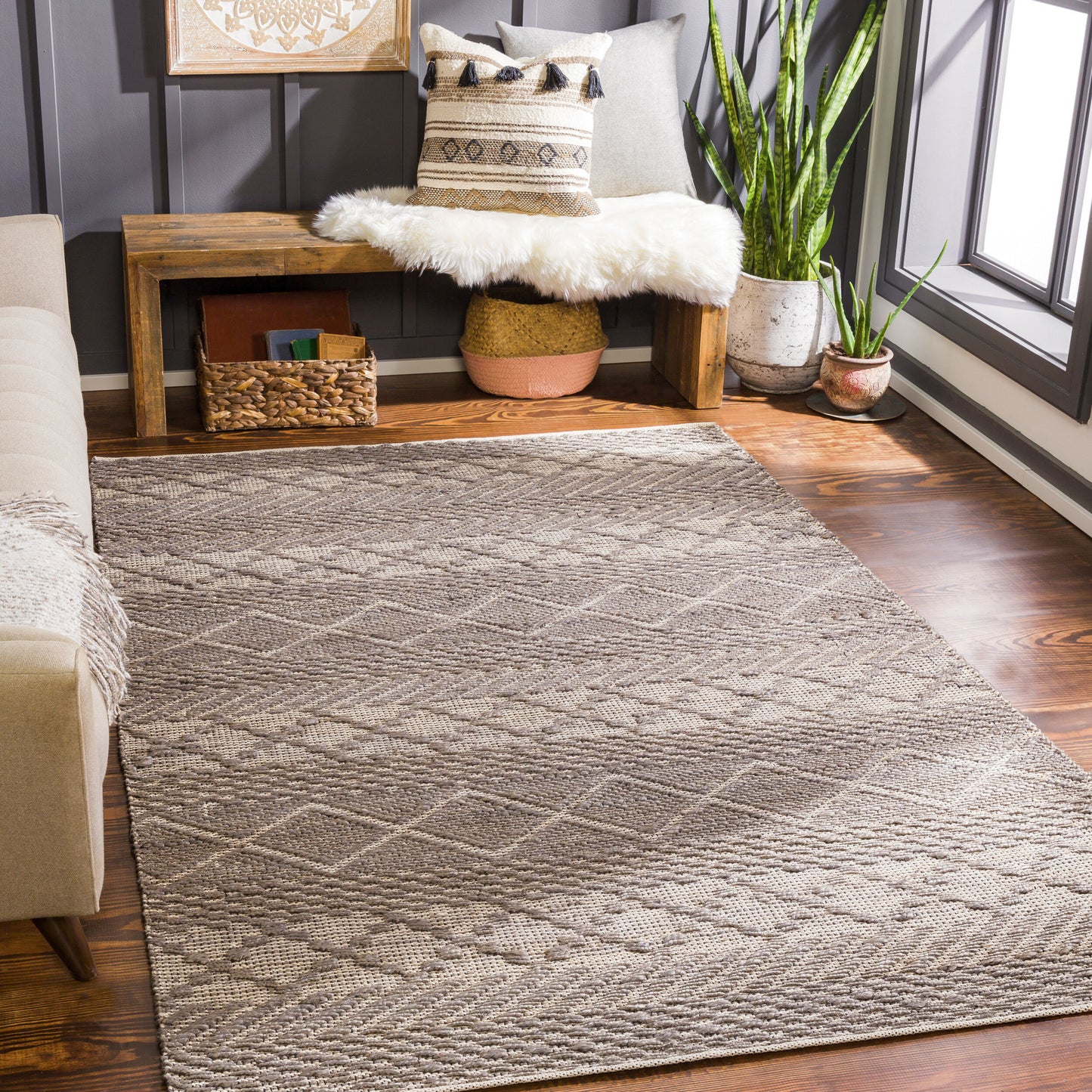 Santa Barbara SBB-2305 5' x 7' Handmade Jute Area Rug