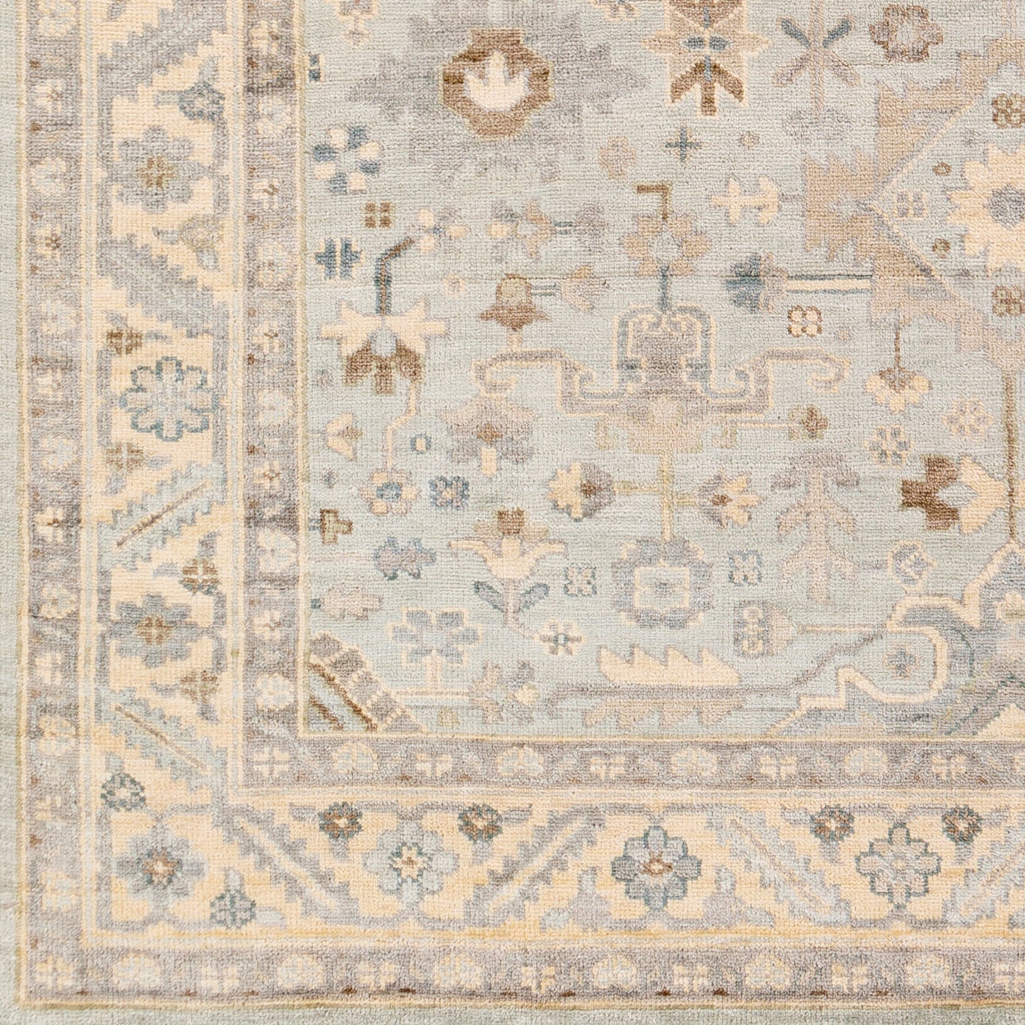 Sabine SBN-1002 2' x 3' Handmade Faux Silk Accent Rug