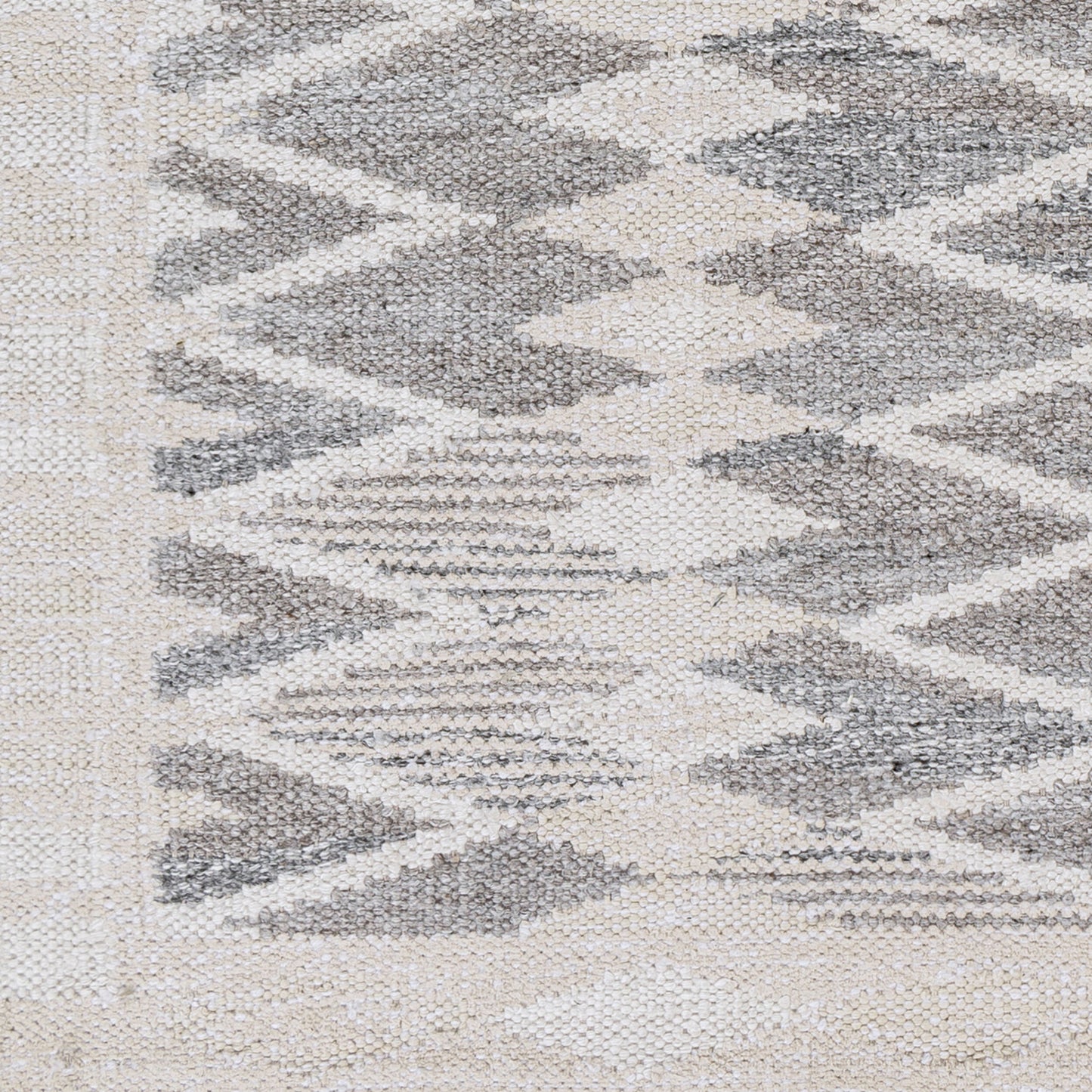 Scandi SCD-2303 2' x 3' Handmade Accent Rug