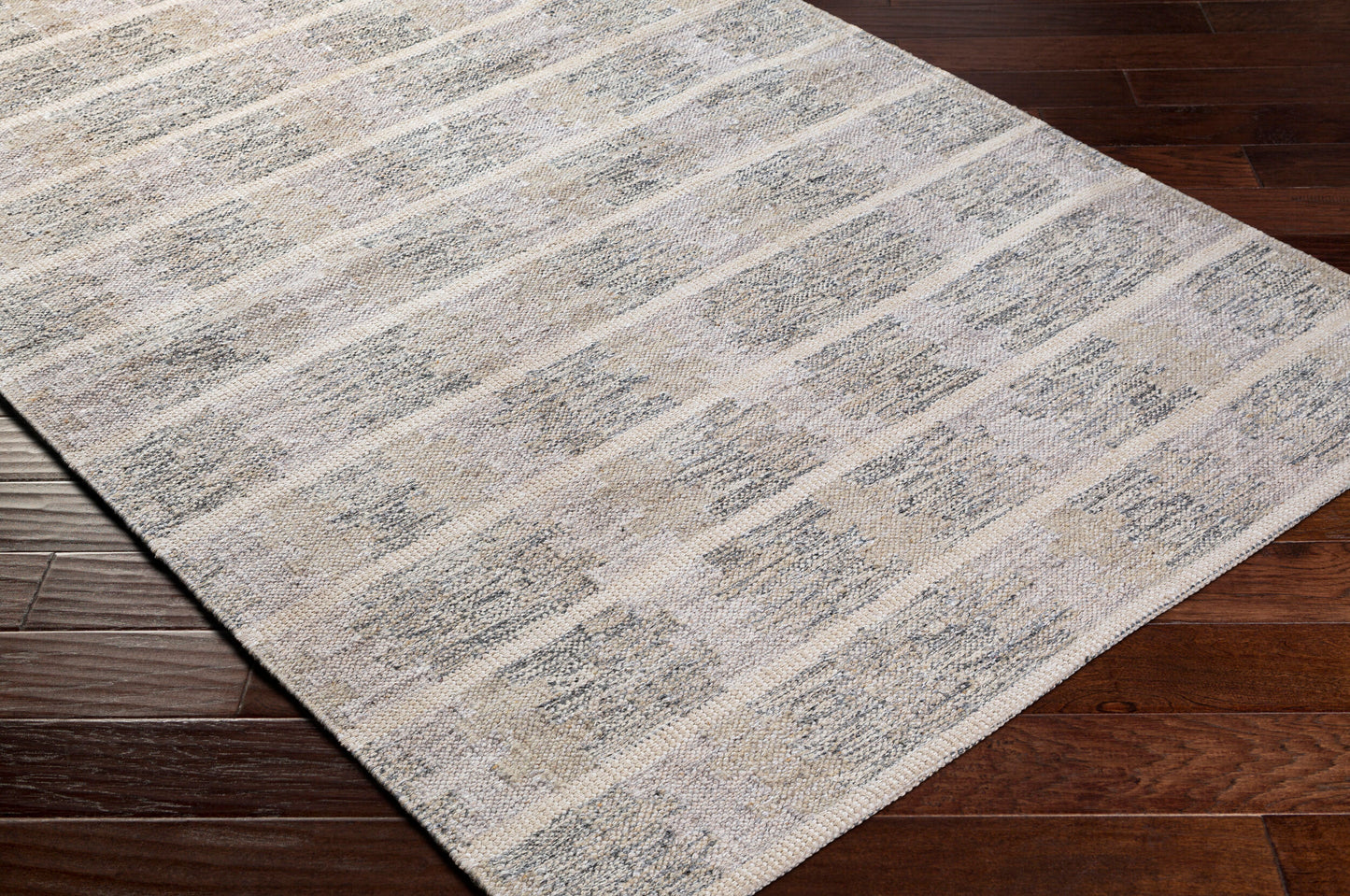 Scandi SCD-2304 2' x 3' Handmade Accent Rug