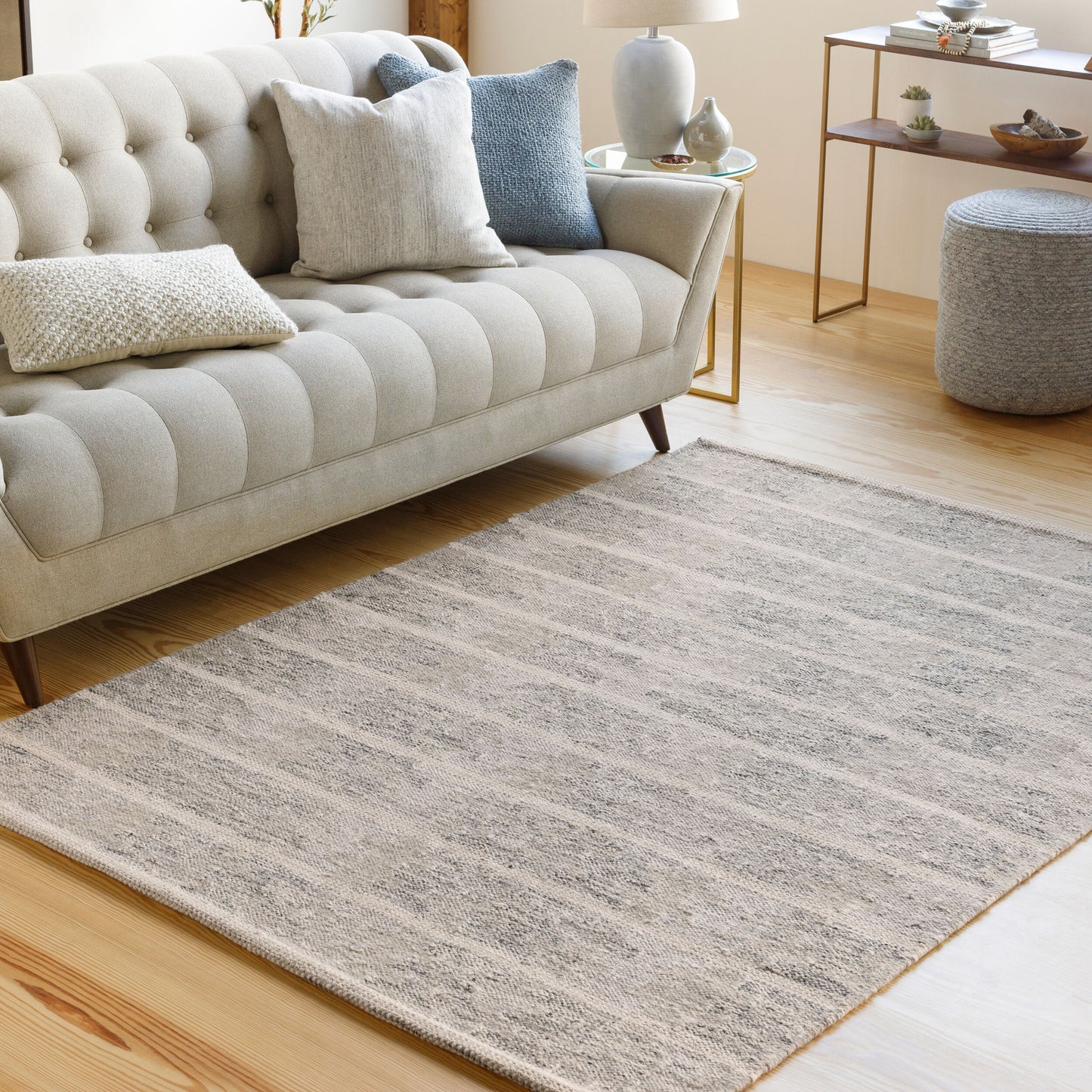Scandi SCD-2304 2' x 3' Handmade Accent Rug
