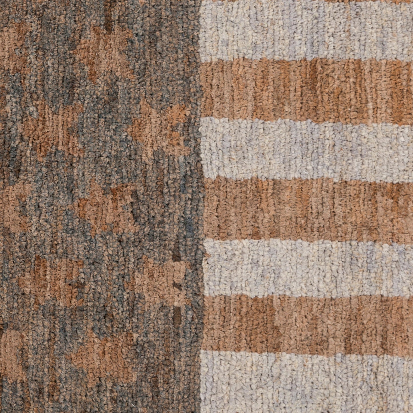 Scarborough SCR-5155 2' x 3' Handmade Jute Accent Rug