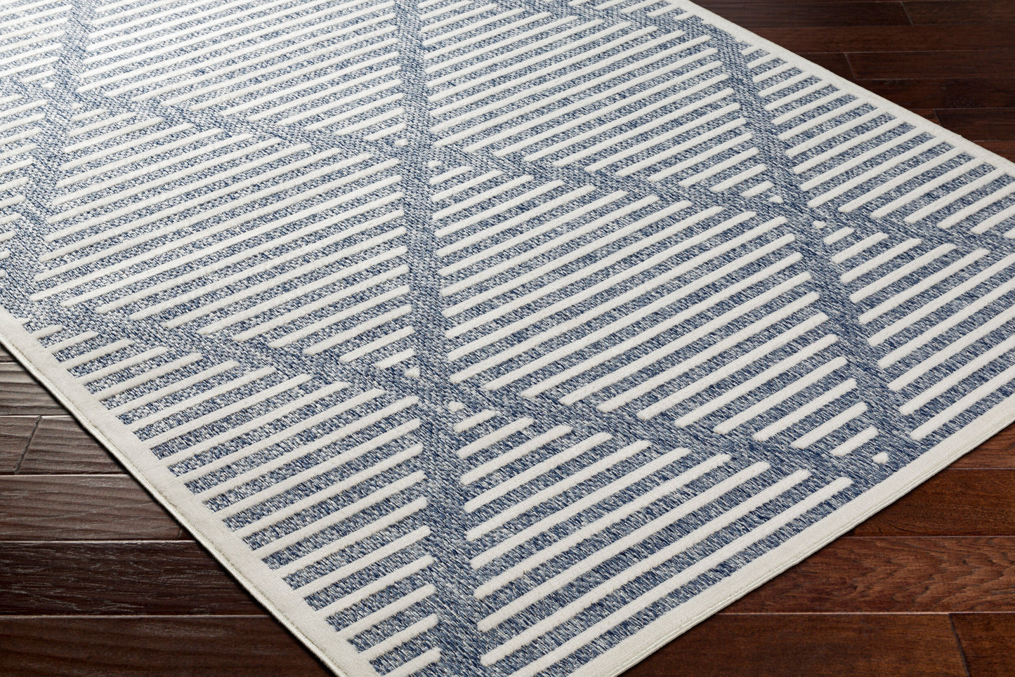 San Diego SFG-2320 8' x 10' Machine Woven Indoor/Outdoor Area Rug
