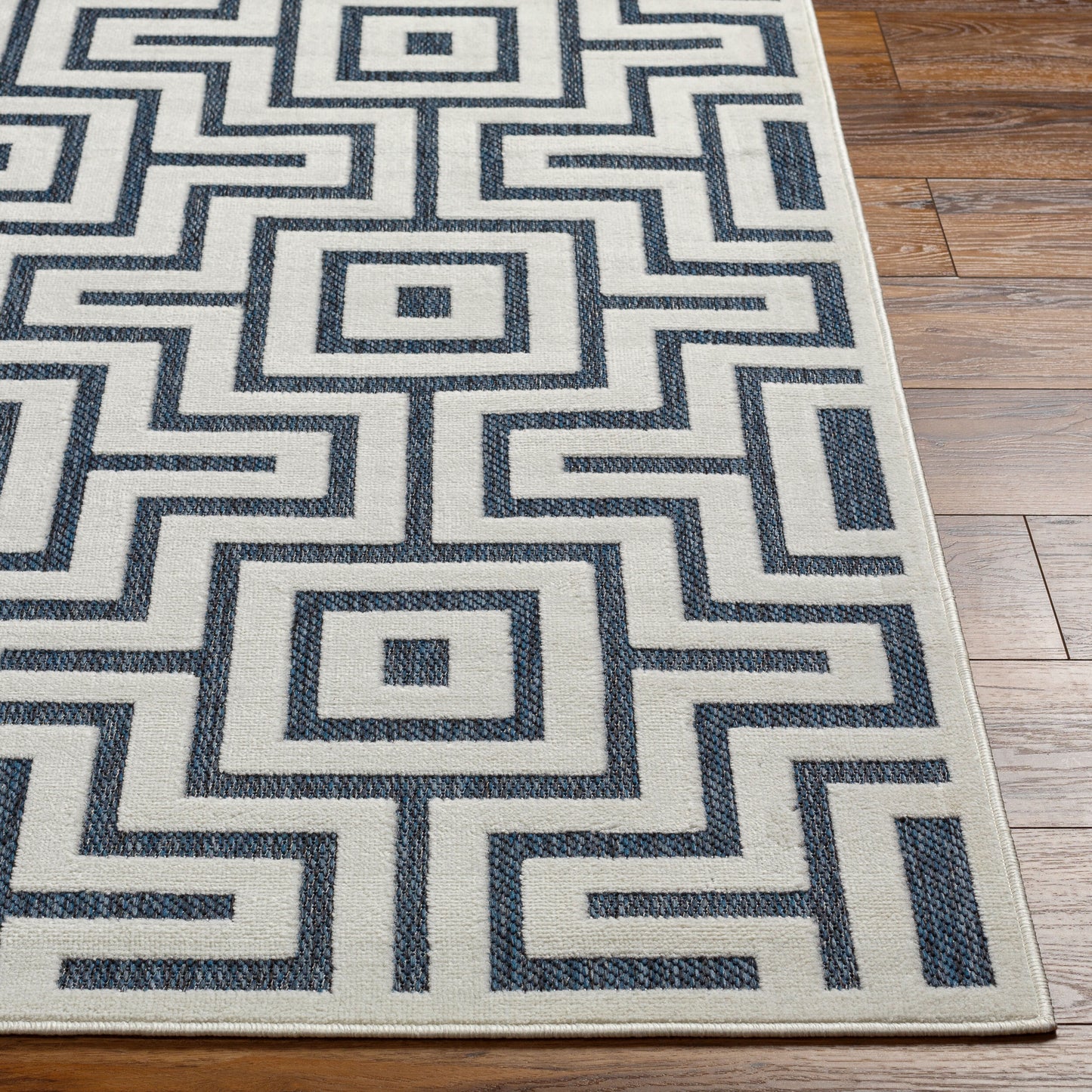 San Diego SFG-2346 6' x 9' Machine Woven Indoor/Outdoor Area Rug