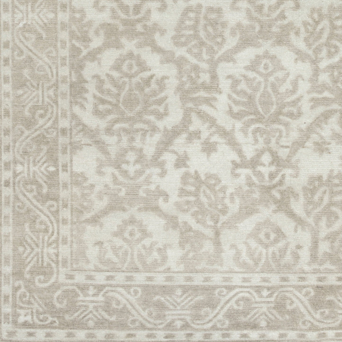 Sivas SIV-1503 2' x 3' Handmade Wool Accent Rug