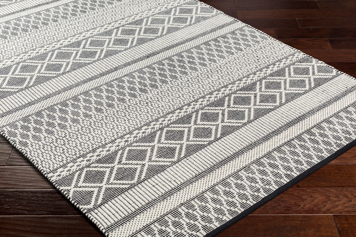 San Jose SJO-2300 2' x 3' Handmade Accent Rug