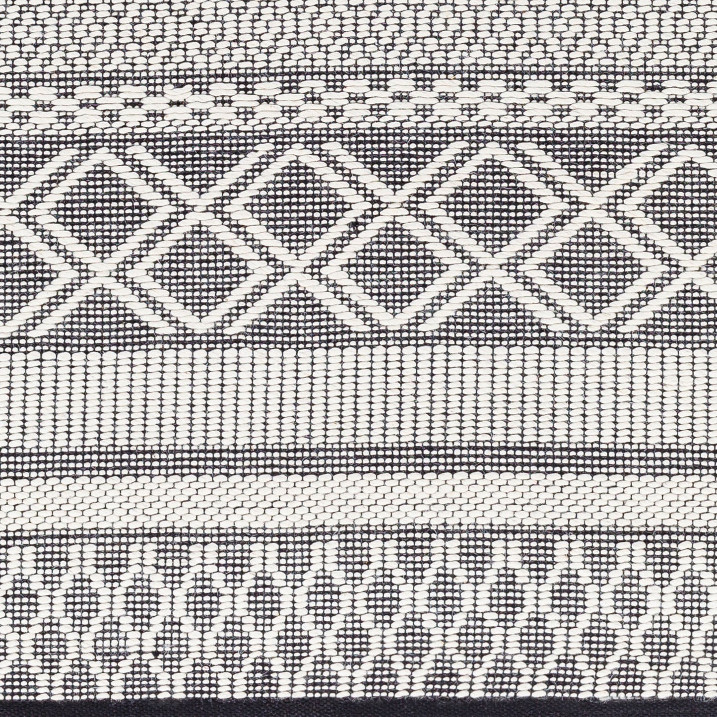 San Jose SJO-2300 2' x 3' Handmade Accent Rug