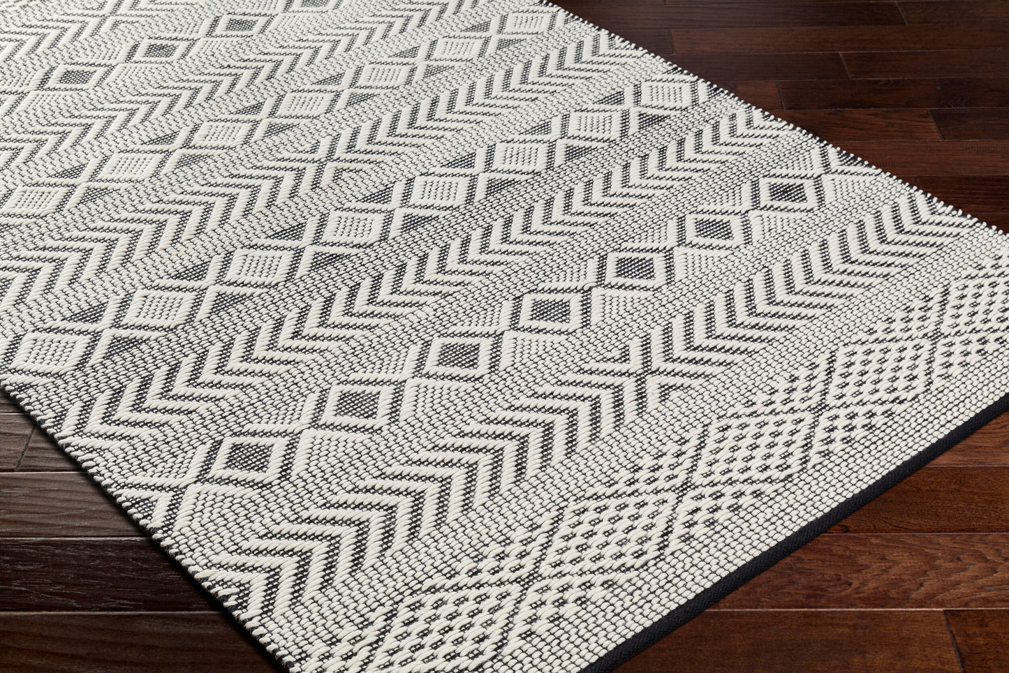 San Jose SJO-2301 2' x 3' Handmade Accent Rug