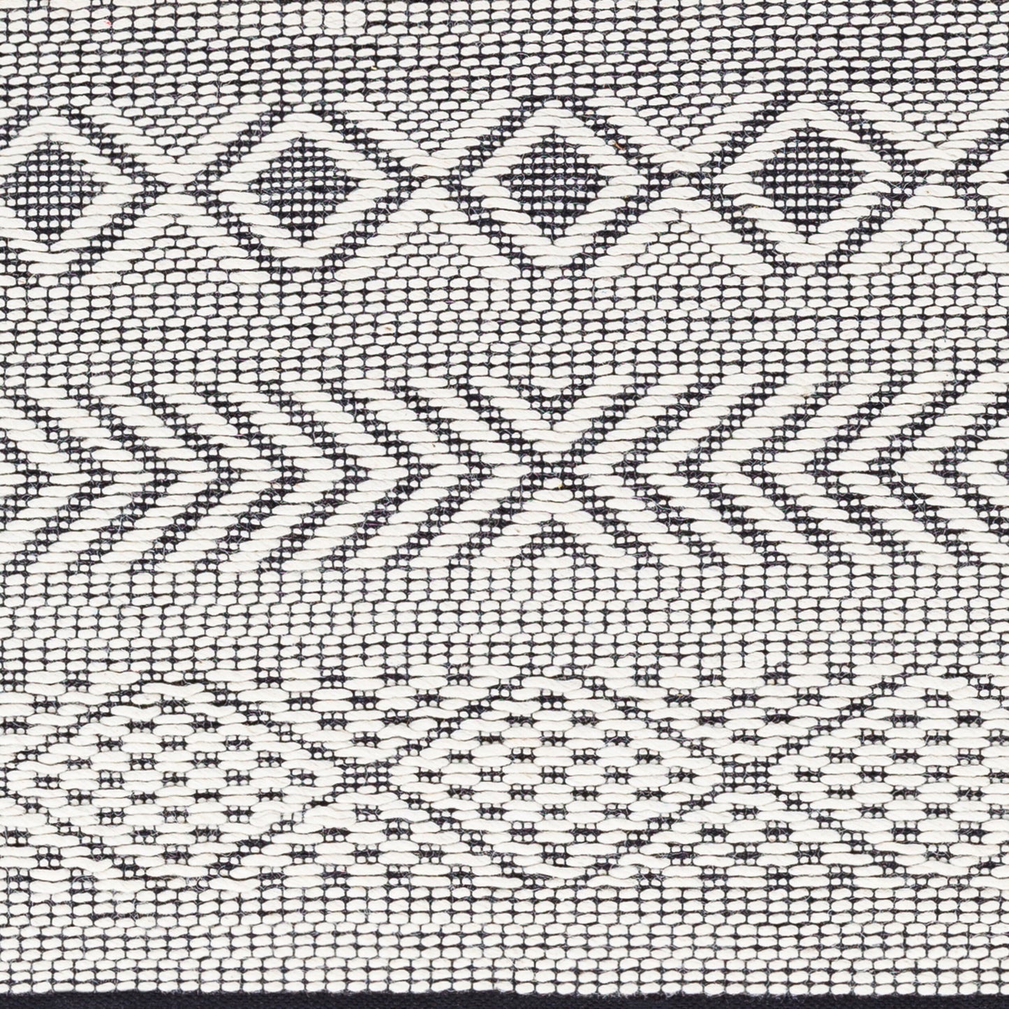 San Jose SJO-2301 2' x 3' Handmade Accent Rug