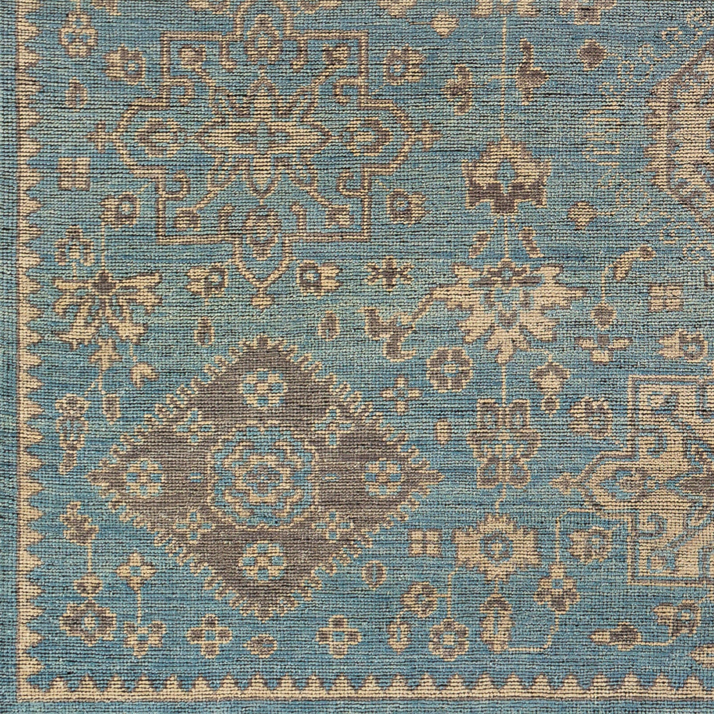 Smyrna SMY-2303 2' x 3' Handmade Wool Accent Rug