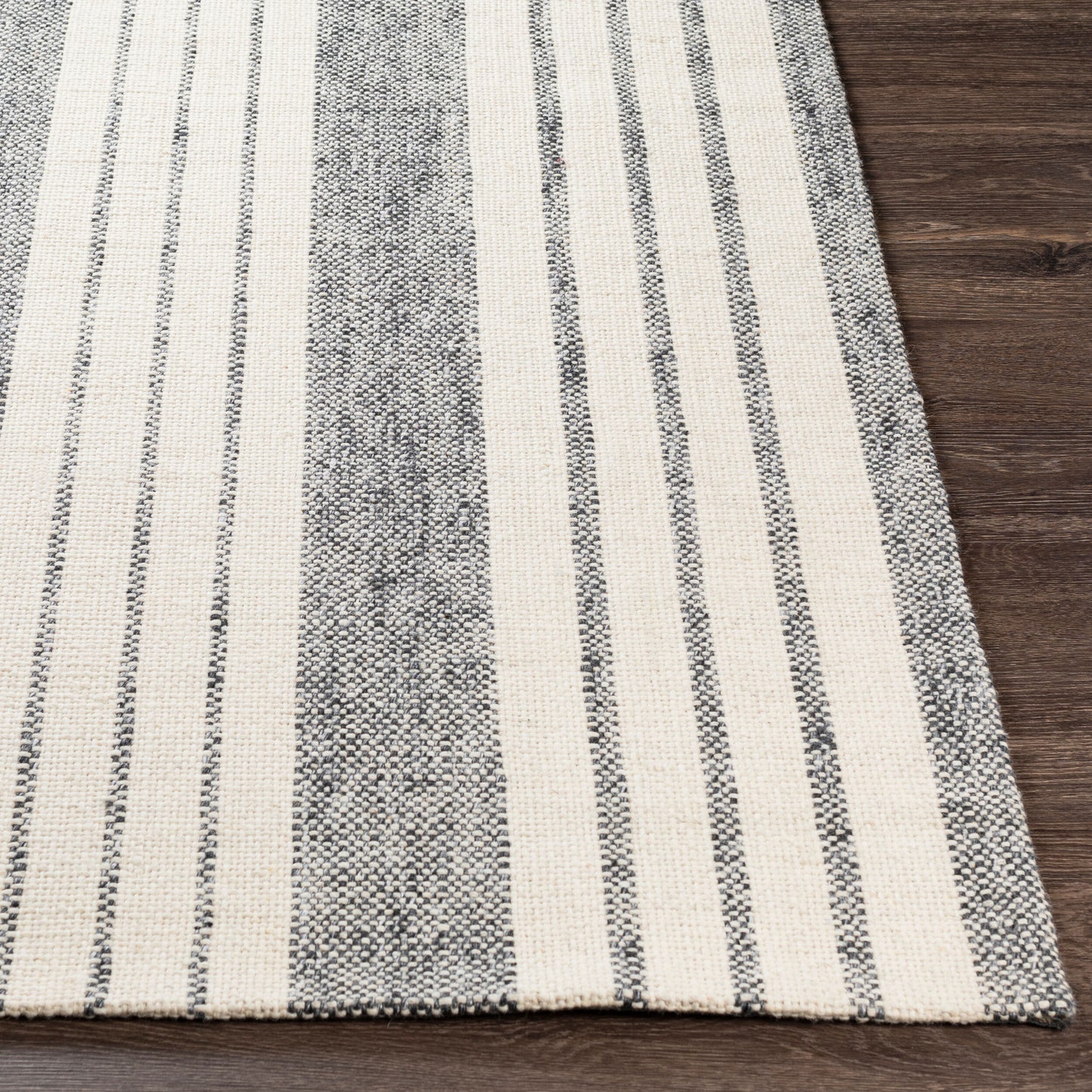 Tartan TAR-2303 2' x 3' Handmade Accent Rug