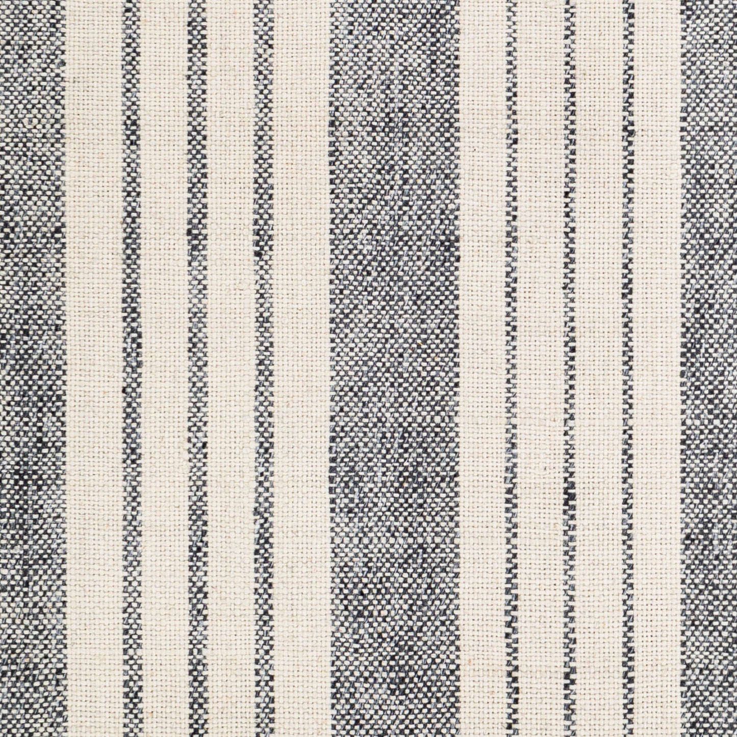 Tartan TAR-2303 2' x 3' Handmade Accent Rug