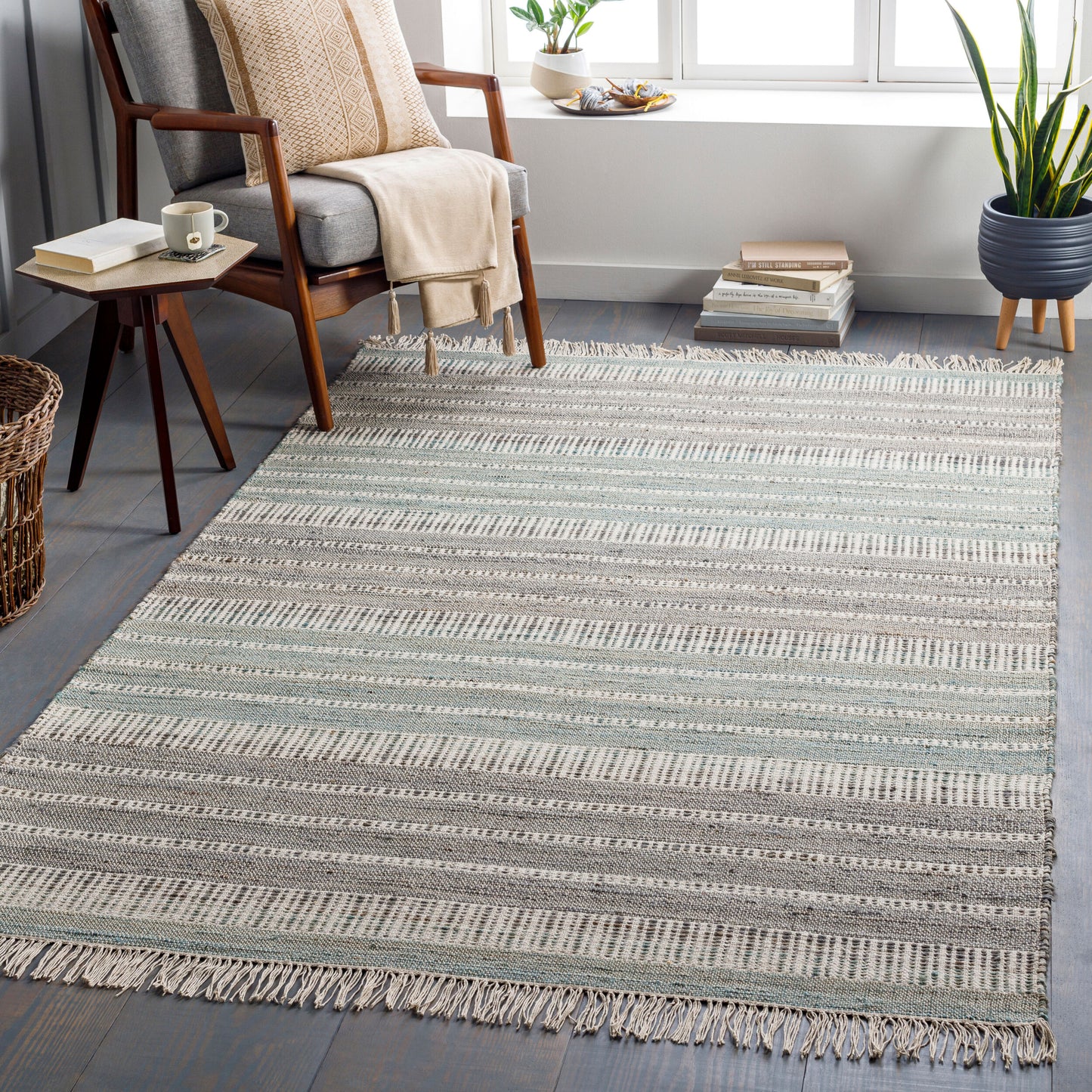 Trabzon TBO-2303 2' x 3' Handmade Accent Rug