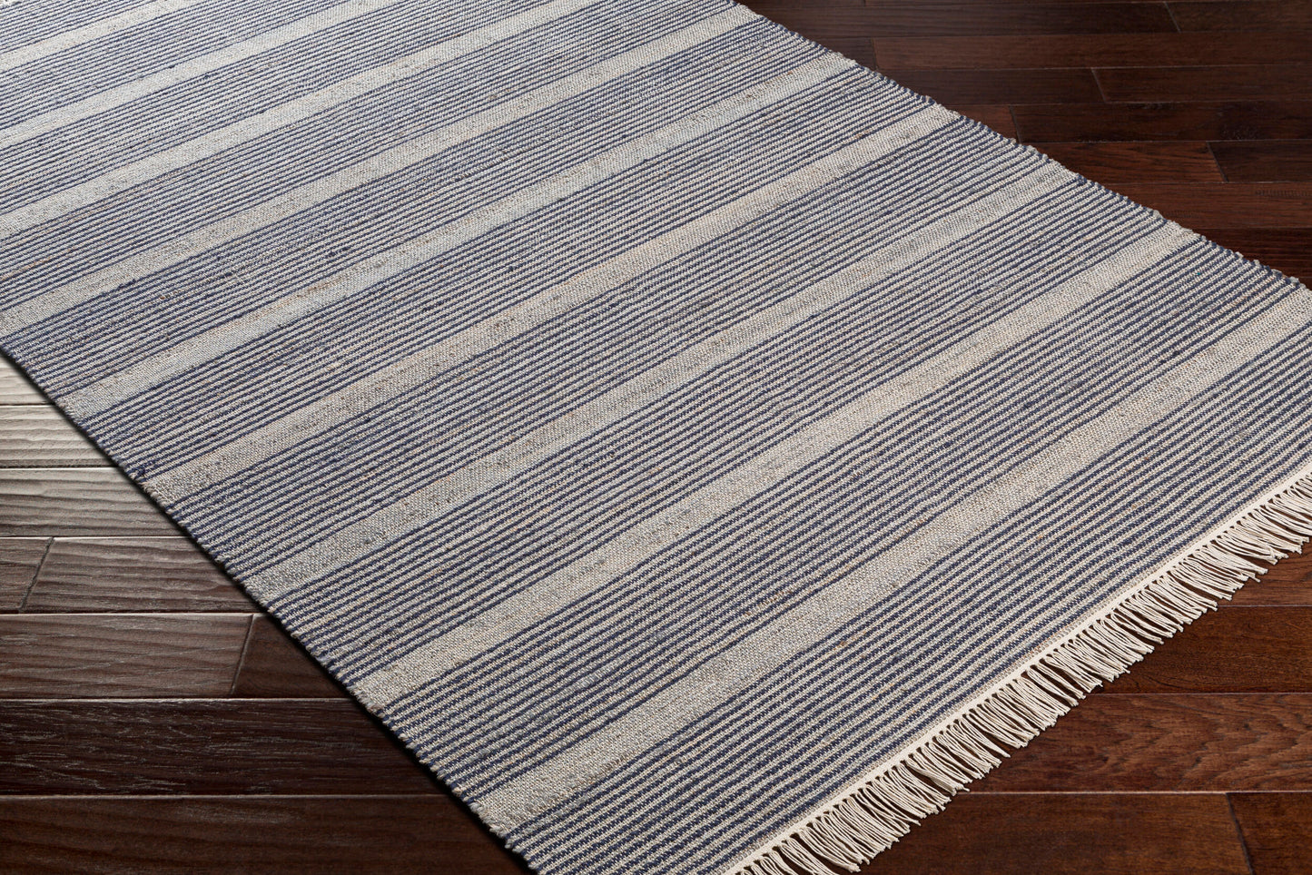 Trabzon TBO-2304 2' x 3' Handmade Accent Rug