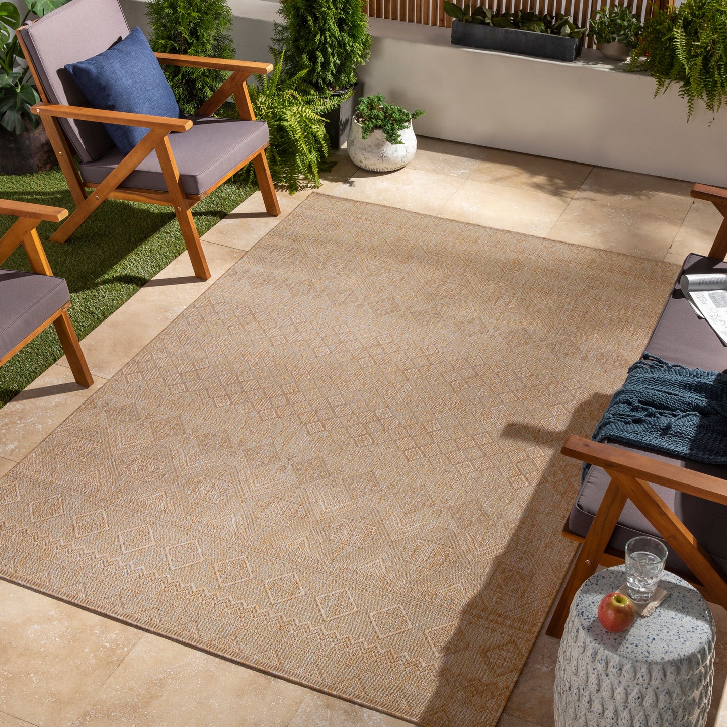 Tuareg TRG-2326 5' x 7' Machine Woven Indoor/Outdoor Area Rug