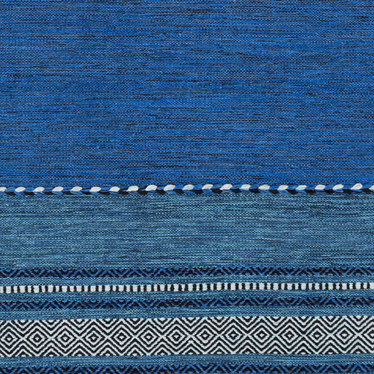 Trenza TRZ-3003 2' x 3' Handmade Accent Rug