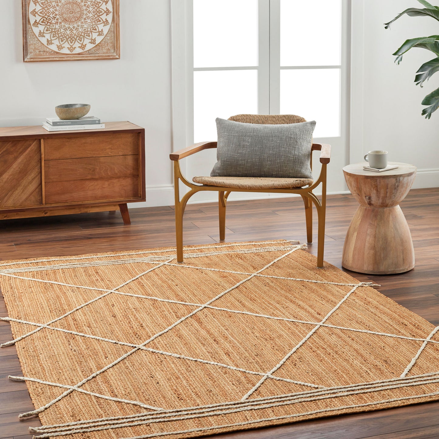 Luci UCI-2303 2' x 3' Handmade Jute Accent Rug
