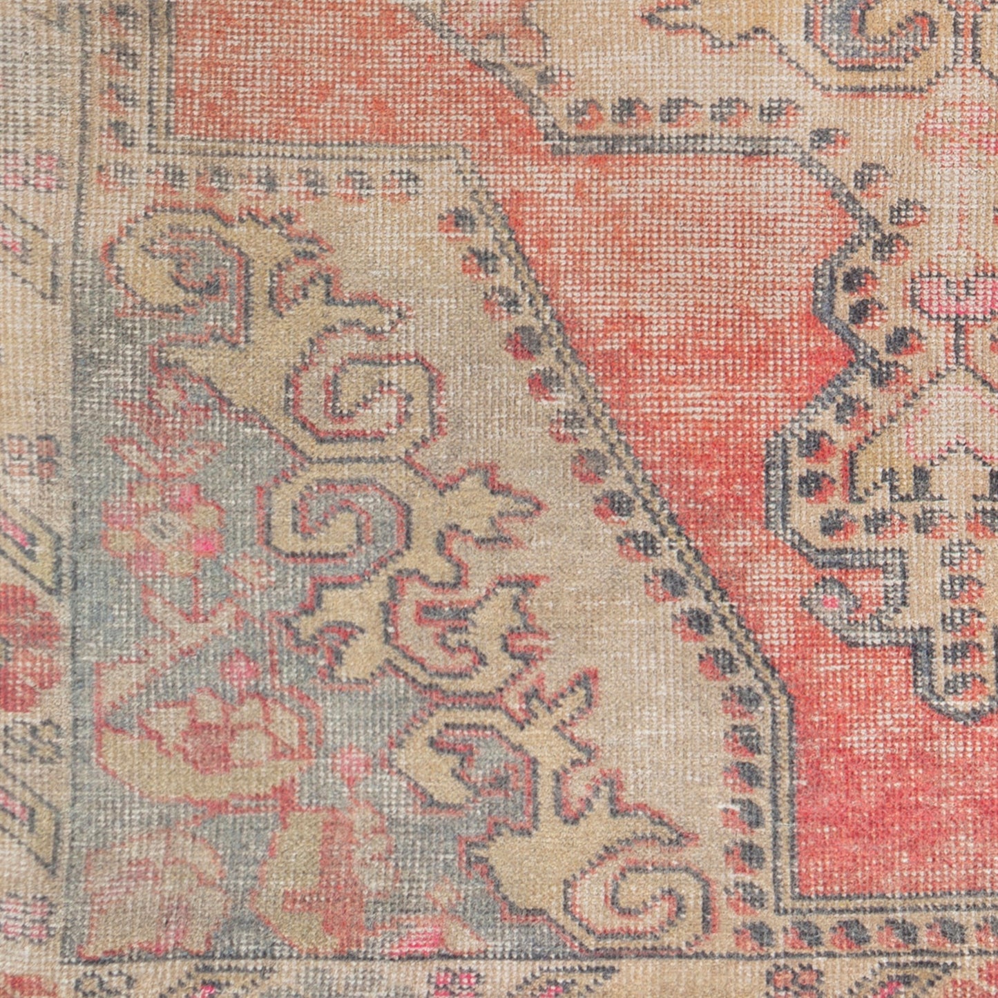 Unique UNQ-2315 2' x 4' Handmade Accent Rug