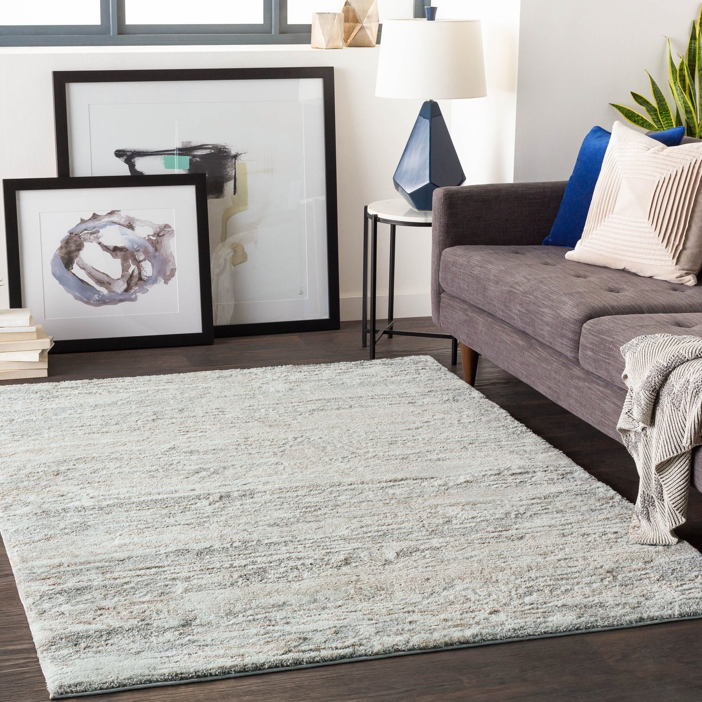 Venice VNE-2302 5' x 7' Machine Woven Area Rug