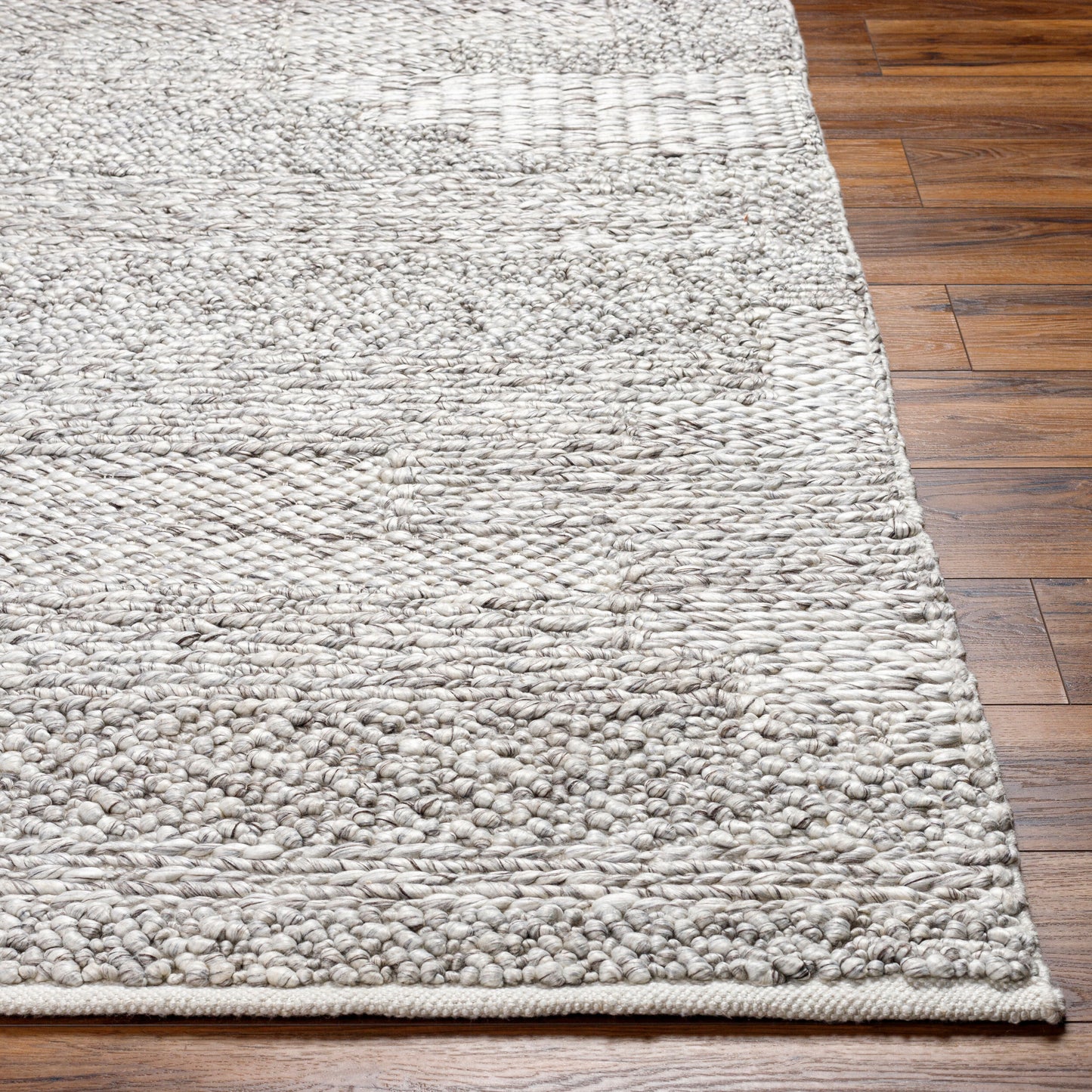 Vesta VST-2300 5' x 7' Handmade Recyled Area Rug
