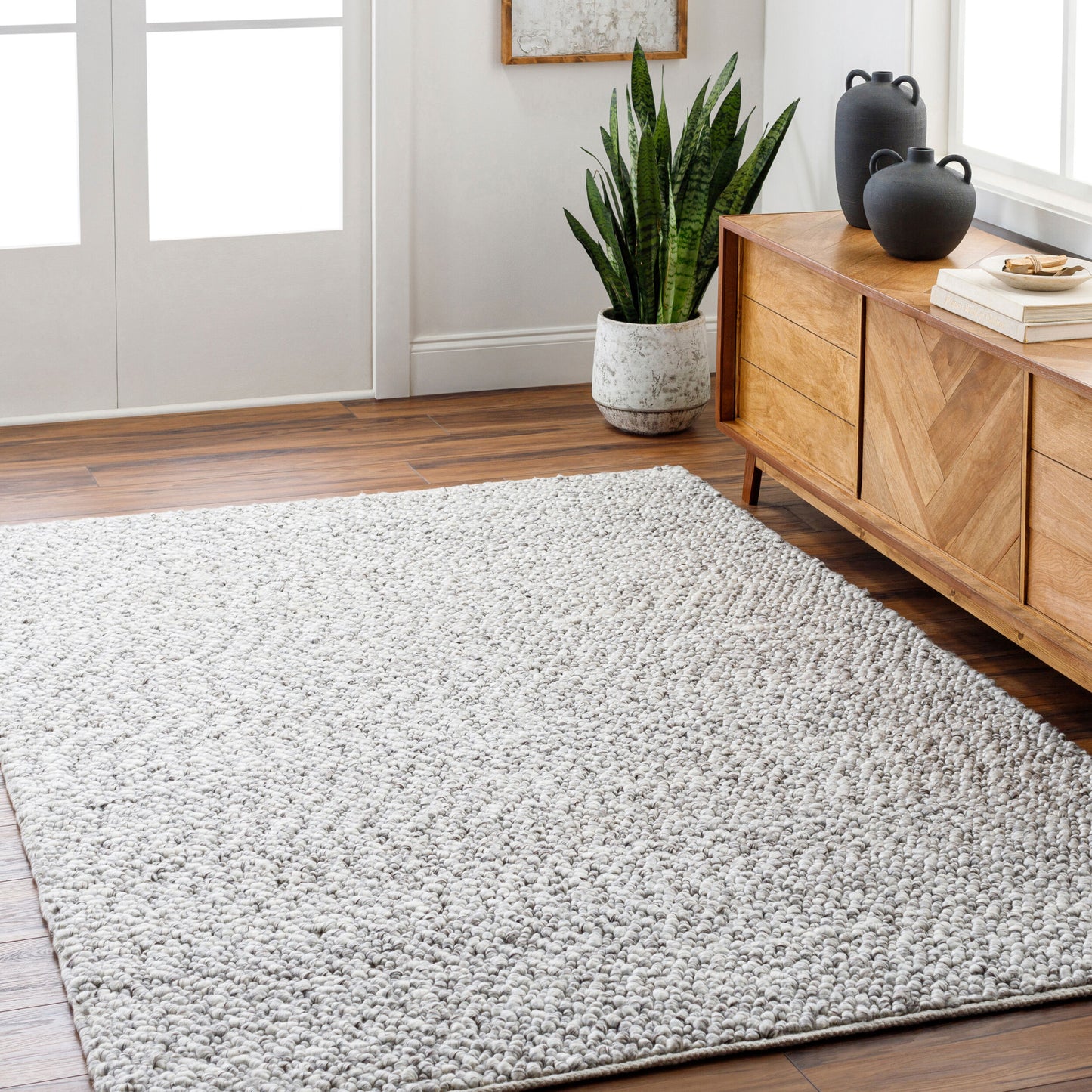 Vesta VST-2302 2' x 3' Handmade Recyled Accent Rug