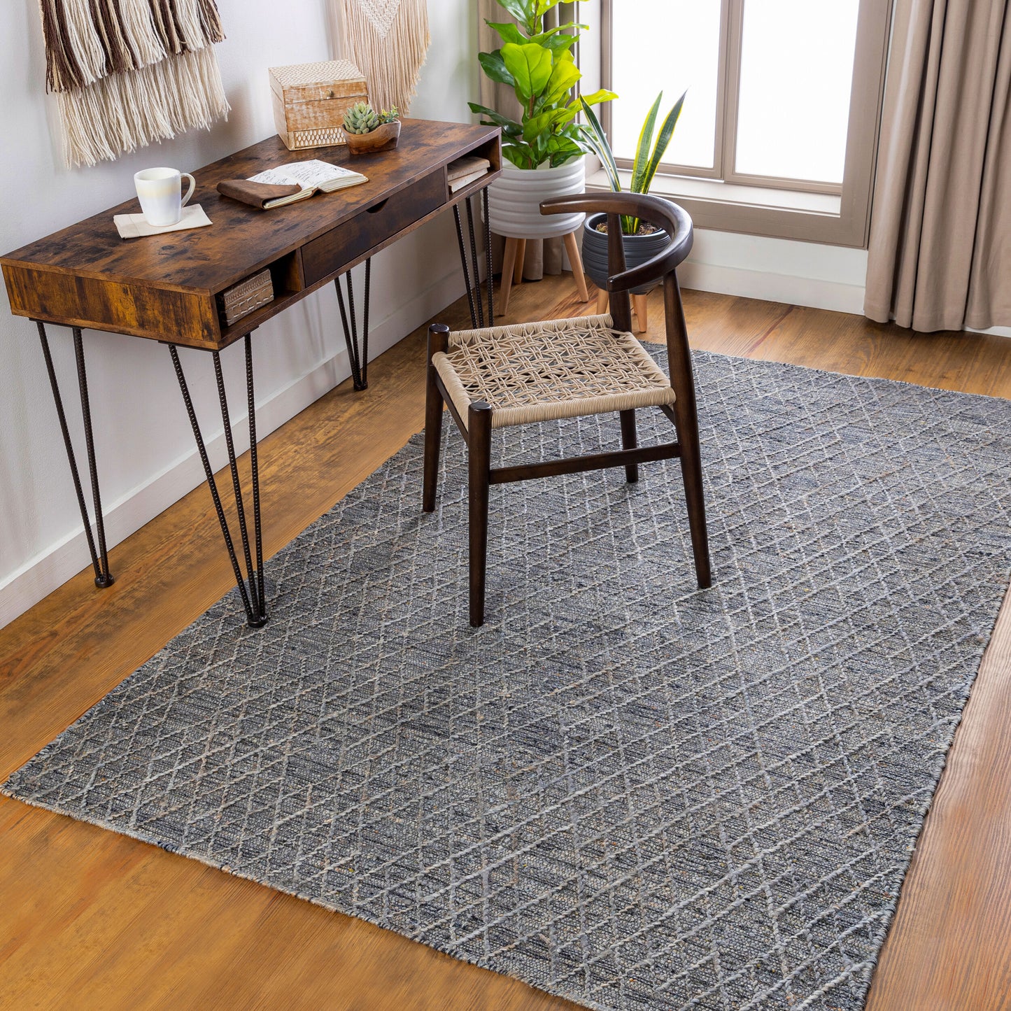 Watford WTF-2300 2' x 3' Handmade Accent Rug