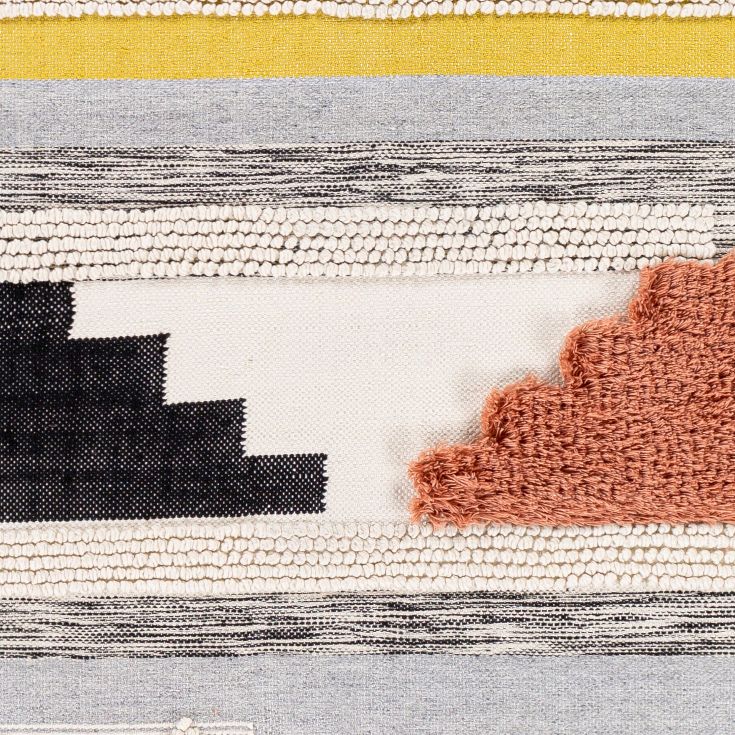 Yuva YUV-2300 2' x 3' Handmade Recyled Accent Rug