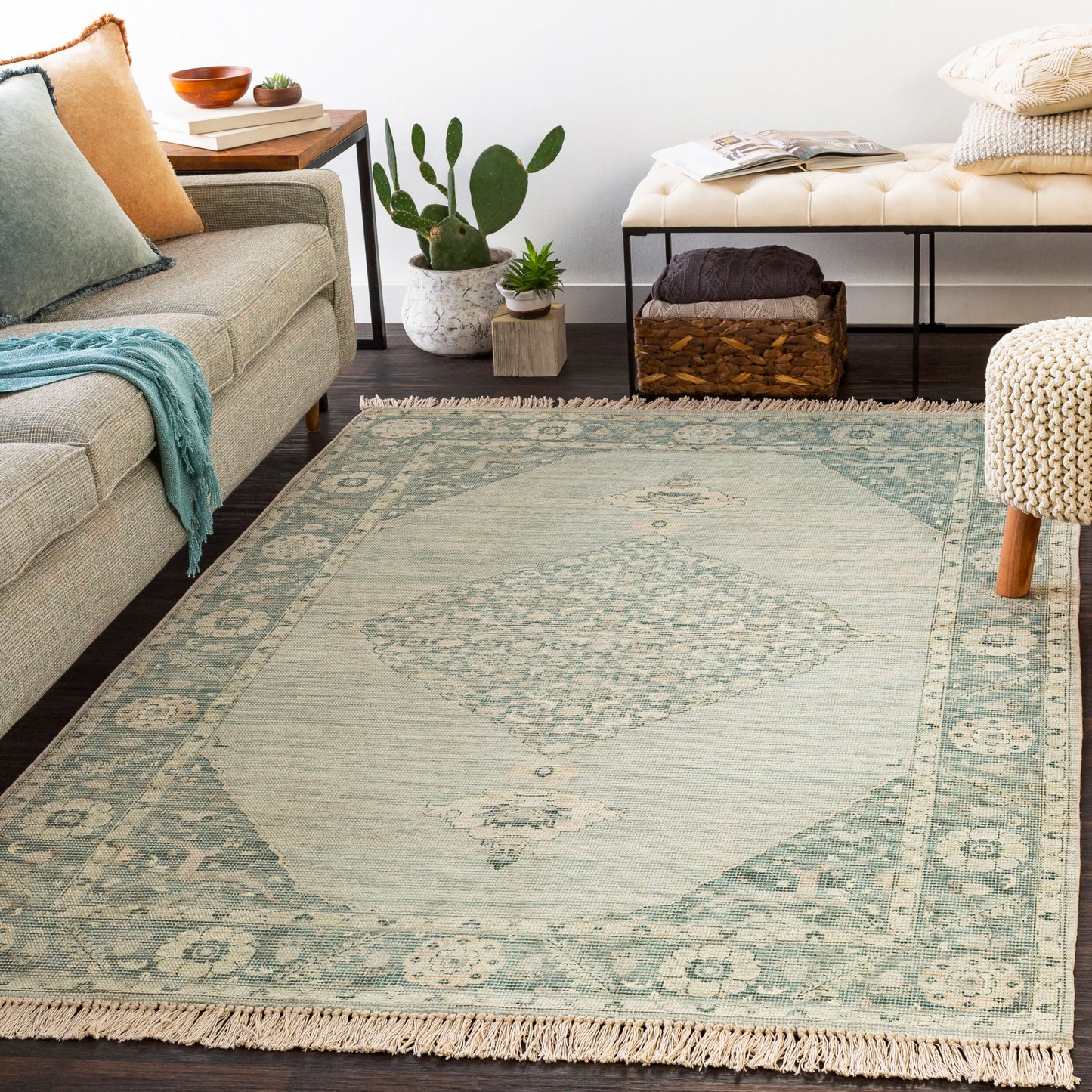Zainab ZAI-2306 2' x 3' Handmade Accent Rug