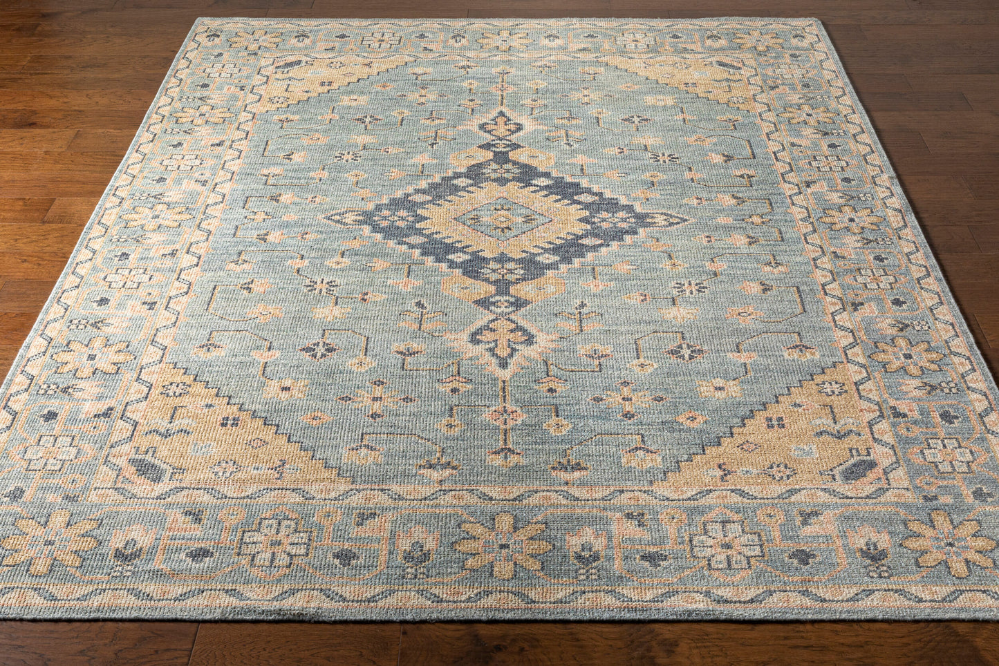Zahra ZHA-2302 2' x 3' Handmade Wool Accent Rug