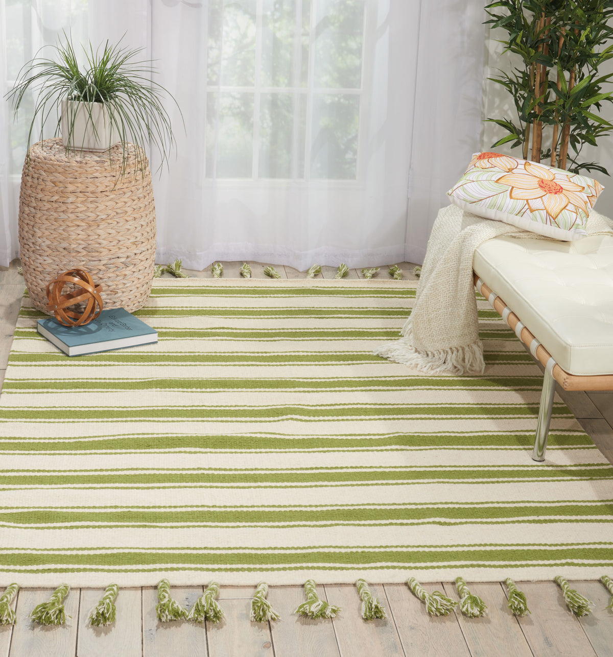 Rio Vista DST01 Ivory/Green Woven Rug
