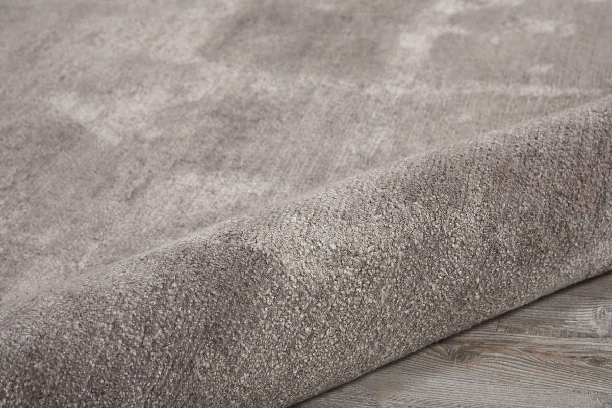 Silk Shadows SHA02 Silver Knotted Rug