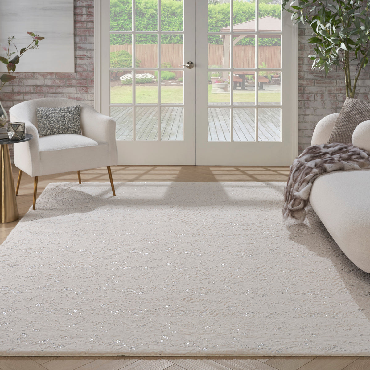 Cozy Shimmer CSH01 Ivory Silver Hand Tufted Rug